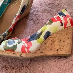 Toms shoes peeptoe,  Stella Tangerine Wedge, great condition!